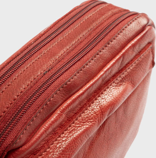 BOLSO BANDOLERA BOLSILLO FRONTAL YOUNG LEATHER MATTIES