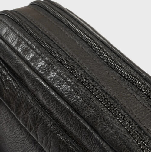 BOLSO BANDOLERA BOLSILLO FRONTAL YOUNG LEATHER MATTIES