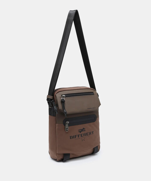MOCHILA FRENTE ESCALONADO BASTIAN PEPE MOLL MARRON